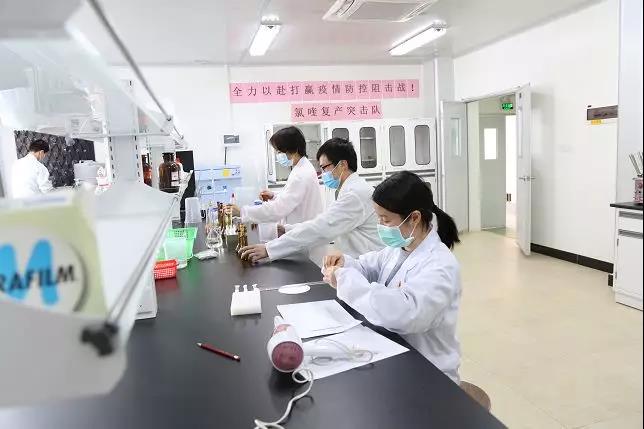 【初心如磐，使命在肩】我为药品研发昼夜攻关，你为抗疫增援远走湖北
